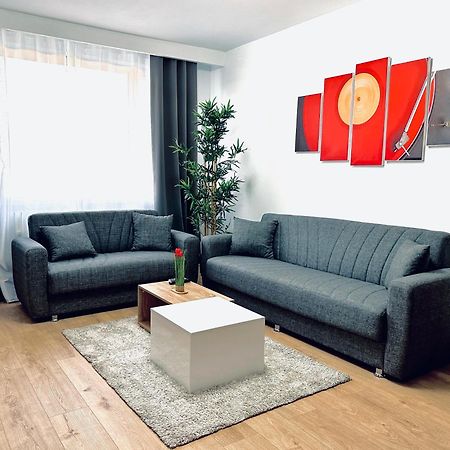 Unde Home Boekarest Buitenkant foto
